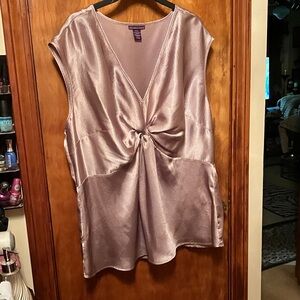 Beverly Drive tan brown shiny textured blouse 20/22